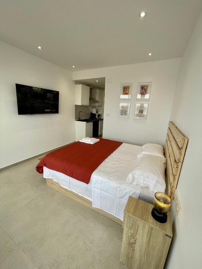 Sky Views Studio In City Centre Alicante Luaran gambar