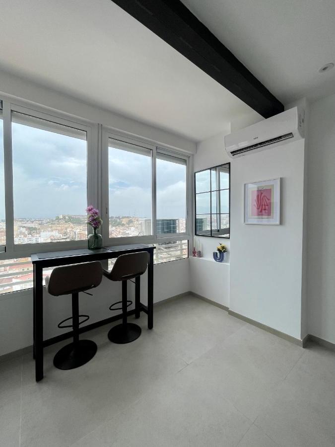 Sky Views Studio In City Centre Alicante Luaran gambar